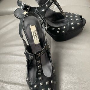 Simply Vera Vera Wang Black Studded T-Strap Platform Sandals